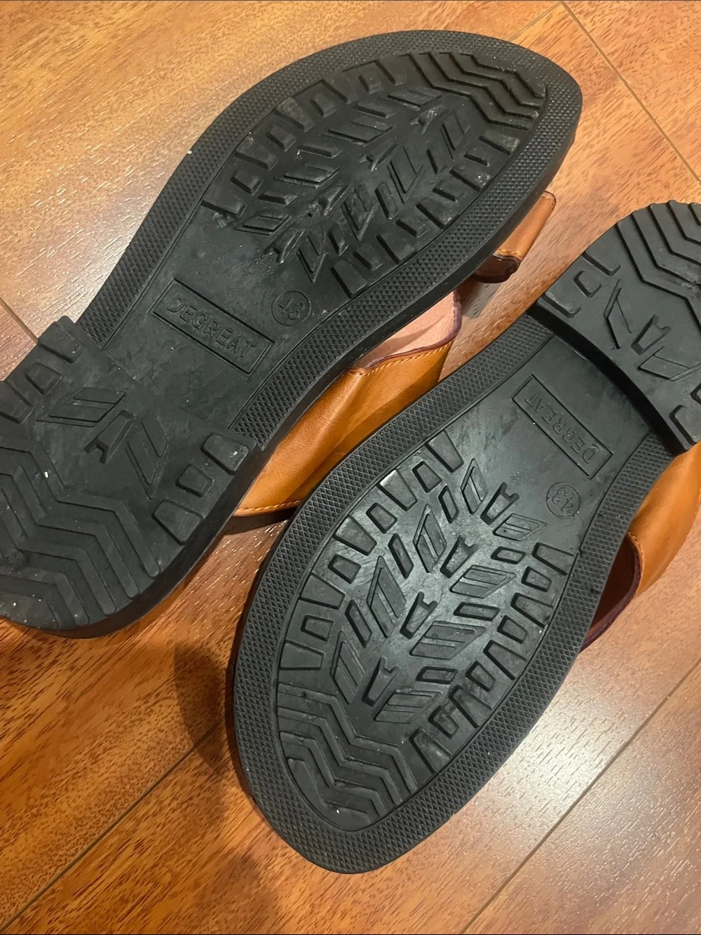 Brown Leather Men's Toe-Loop Slide Sandals
